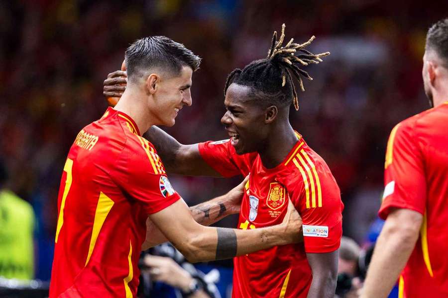 Alvaro Morata, alături de Nico Williams