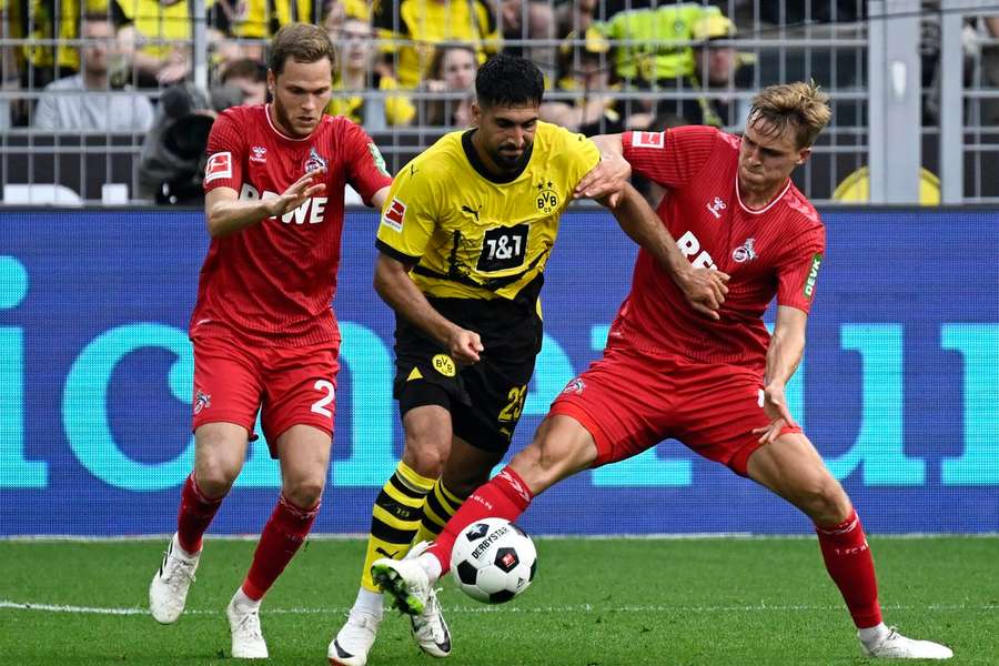 O Dortmund teve muitos problemas com o Colónia.