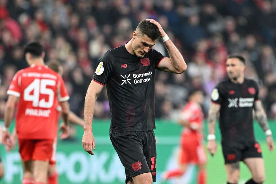 Český útočník Leverkusenu Patrik Schick se v semifinále poháru proti Bayernu neprosadil.