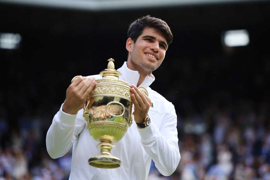 Carlos Alcaraz nach der erfolgreichen Titelverteidigung in Wimbledon.