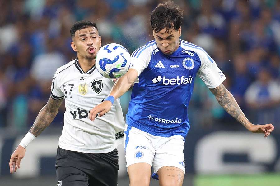 Cruzeiro saiu na frente, mas não sustentou a vantagem no placar
