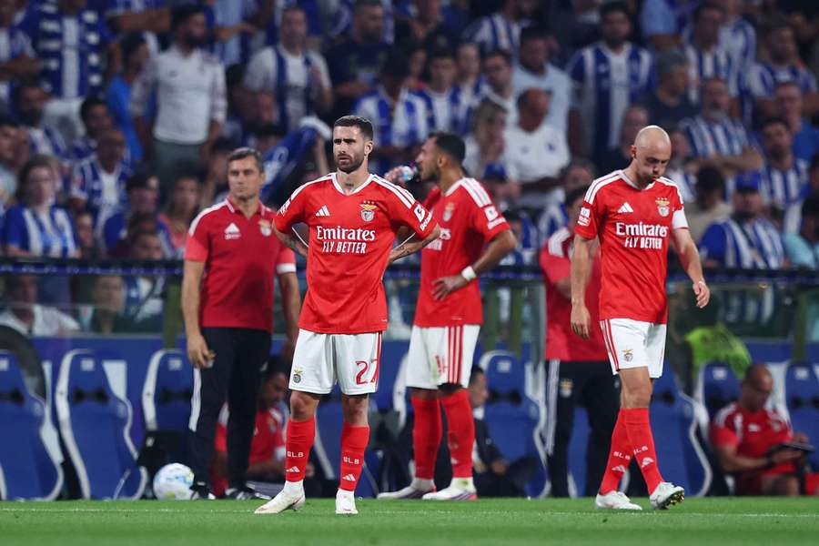 Jogadores do Benfica desiludidos com desfecho do encontro Jogadores do Benfica desiludidos com desfecho do encontro