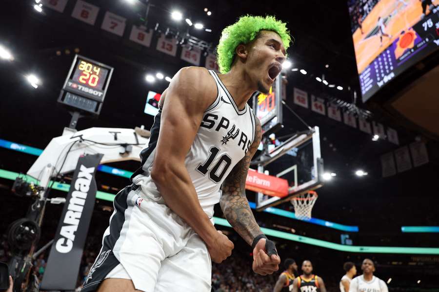 Spurs wygrywają po dogrywce. Sochan pokazał się z dobrej strony