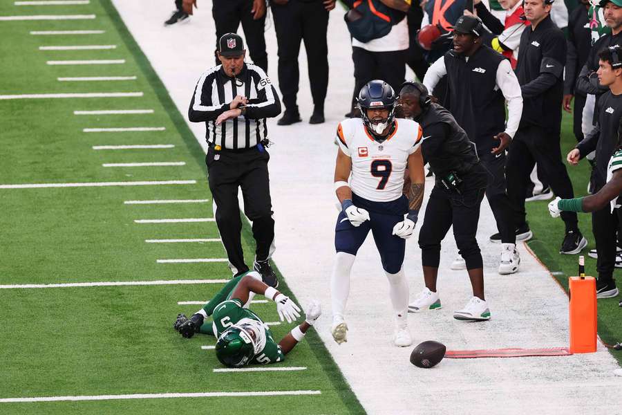 Huafanga (9/Denver) sella con su acción la victoria de sus Broncos.