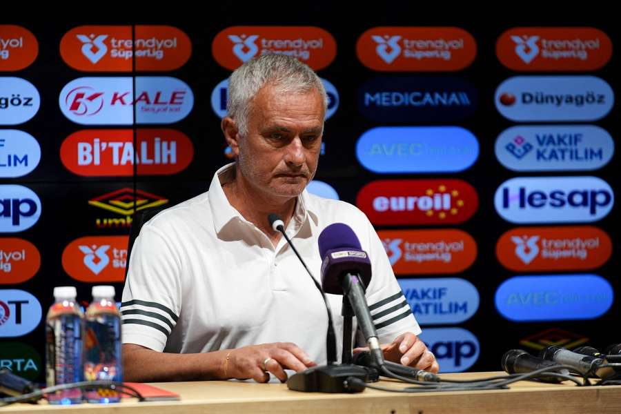 José Mourinho, treinador do Fenerbahçe