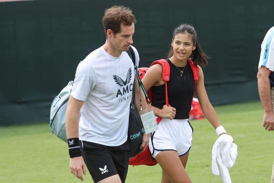 Andy Murray si mix s Emmou Raducanuovou nezahraje