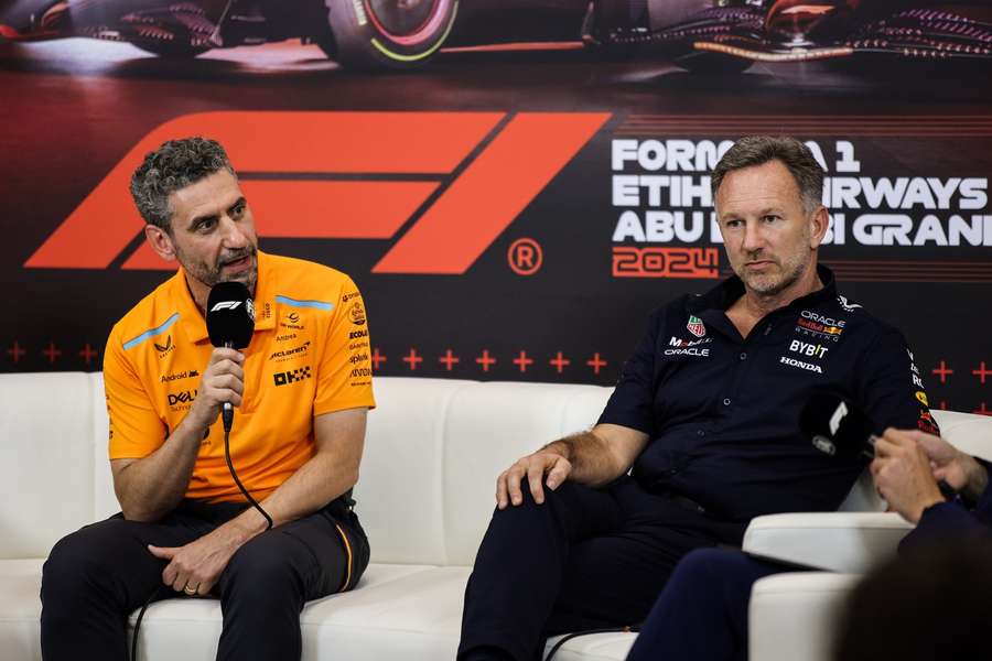 Andrea Stella (l.) und Christian Horner (r.) bei einer Pressekonferenz.