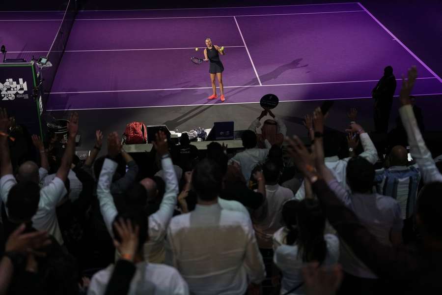 Tenis Flash: Jabeur krytykuje kalendarz. Czas na ostatnie grupowe mecze w WTA Finals Tenis Flash: Jabeur krytykuje kalendarz. Czas na ostatnie grupowe mecze w WTA Finals