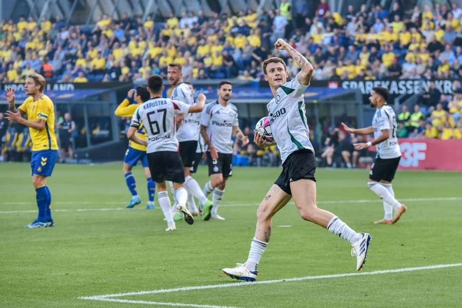 Legia pokazała charakter, wygrana na trudnym terenie i świetna zaliczka z Brøndby