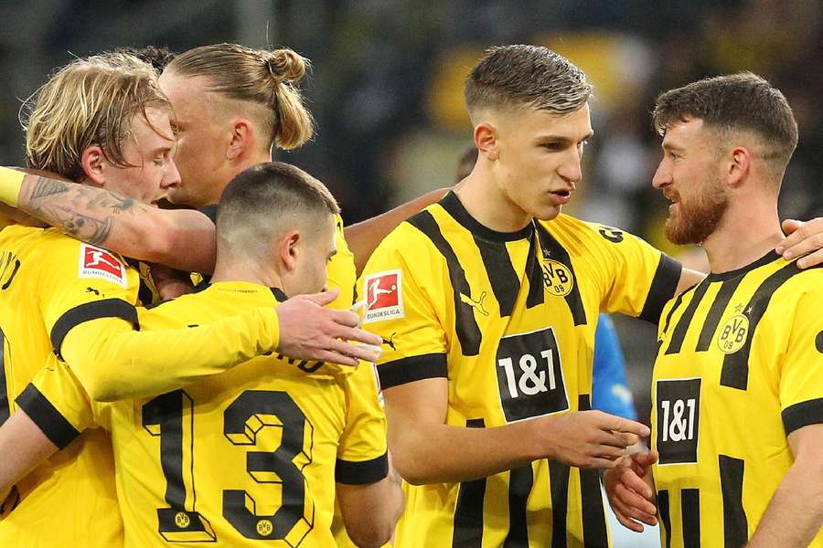Los jugadores del Dortmund celebran un nuevo triunfo
