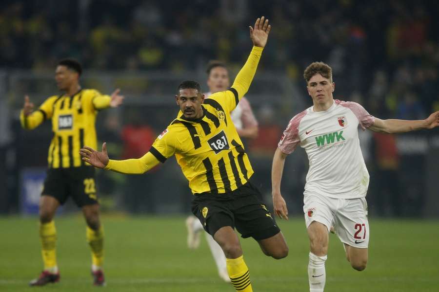 Haller came back in a thrilling match against Augsburg