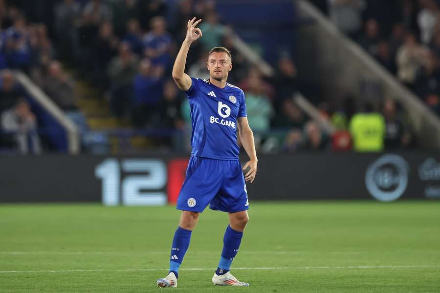 Vardy drażnił się z fanami Tottenhamu.