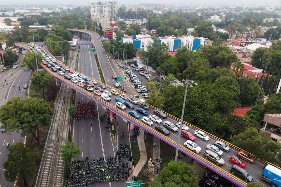 Protesto de professores às vésperas do torneio na Cidade do México Protesto de professores às vésperas do torneio na Cidade do México