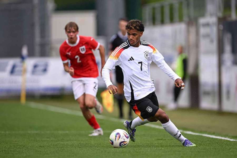 Faik Sakar im U17-Länderspiel zwischen Deutschland und Österreich
