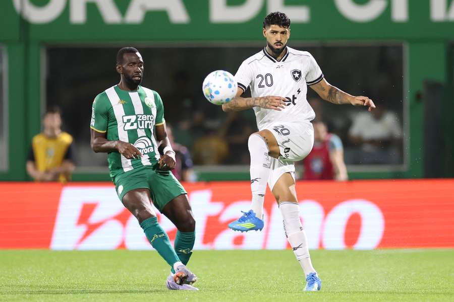 Botafogo e Chapecoense se enfrentaram pelo Brasileirão no fim de semana
