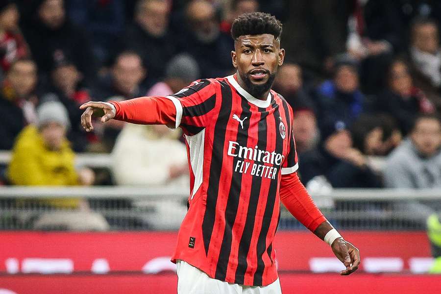 Emerson Royal estava no Milan, onde disputou 26 jogos