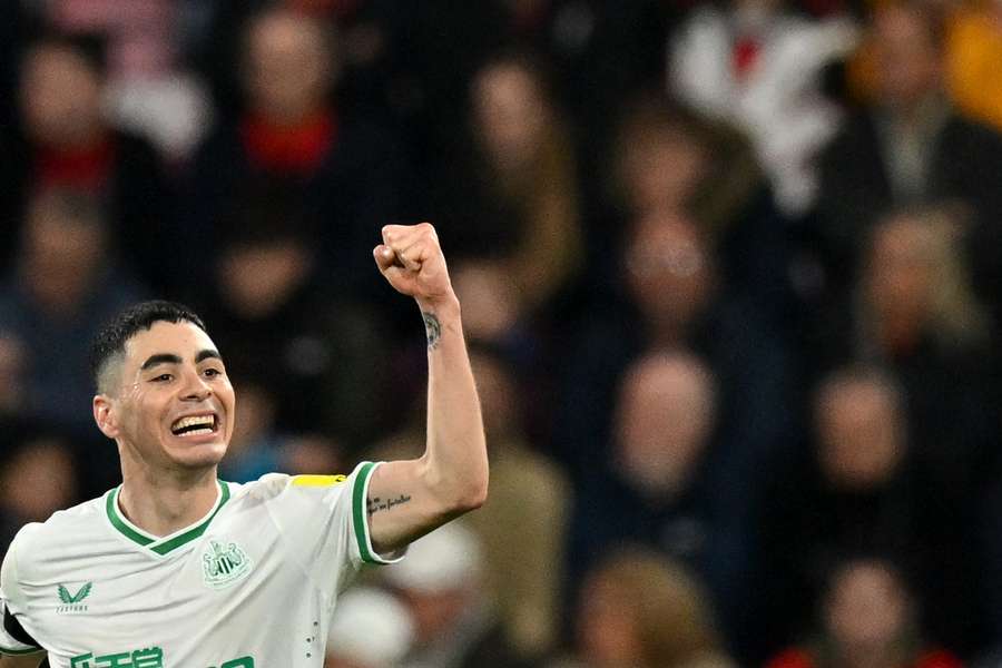 Almiron redder point til Newcastle mod Billing og hårdtkæmpende Bournemouth