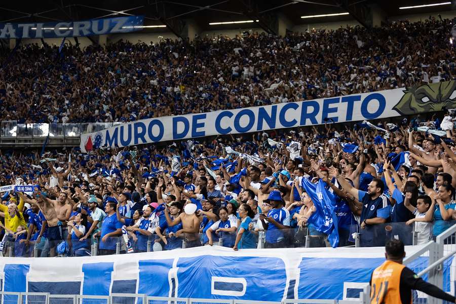 Quase 60 mil torcedores compareceram ao Mineirão na vitória do Cruzeiro sobre o Boca Juniors