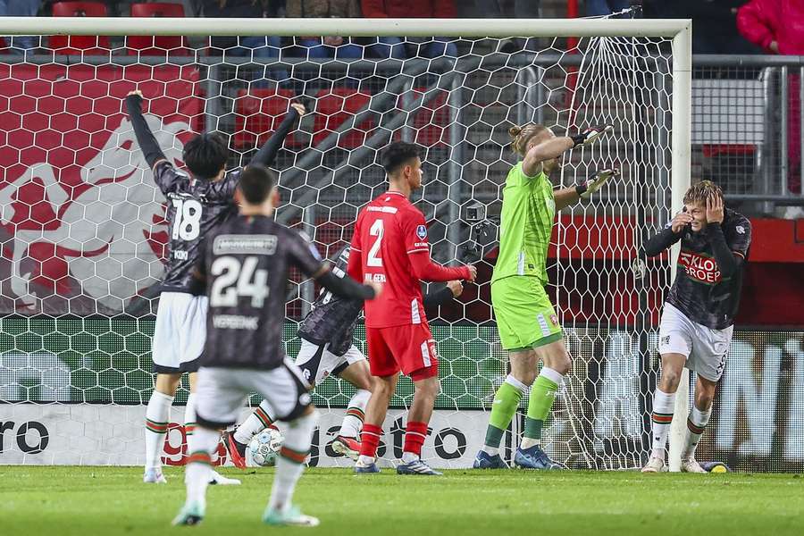 Mathias Ross maakte één van de drie treffers voor NEC in het uitduel met FC Twente