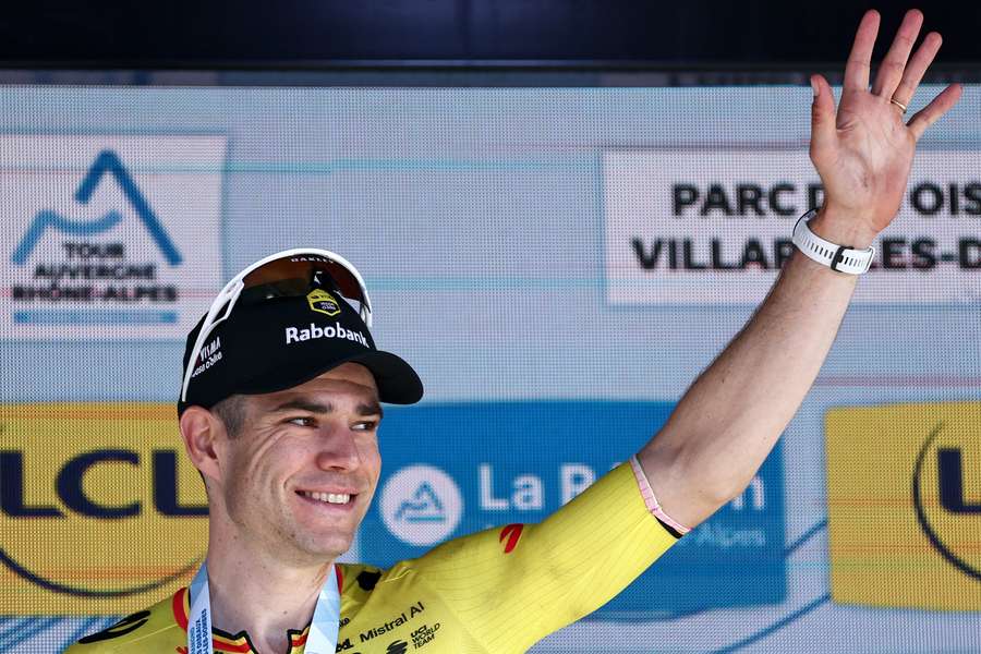 Wout Van Aert, de la felicidad a la decepción Wout Van Aert, de la felicidad a la decepción