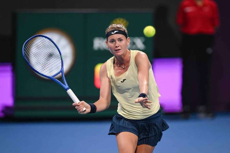 Marie Bouzková v boji o postup do druhého kola. Marie Bouzková v boji o postup do druhého kola.