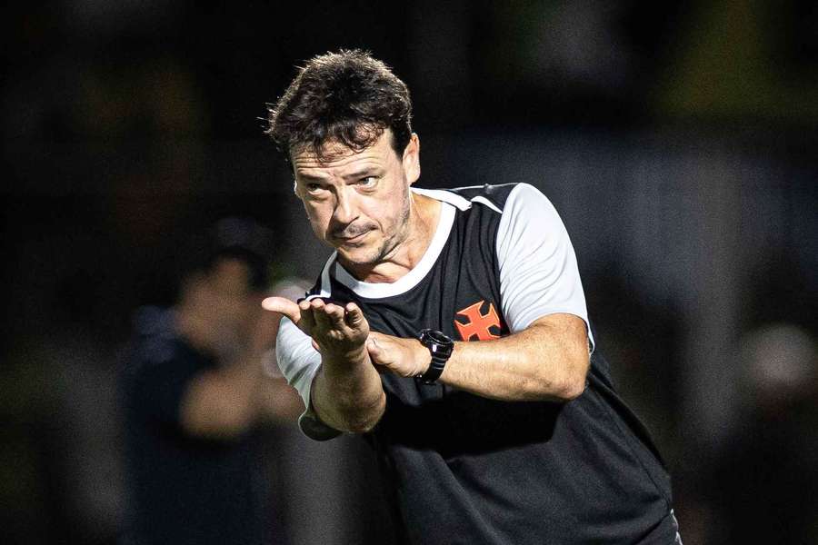 O treinador não vive um bom momento na Colina