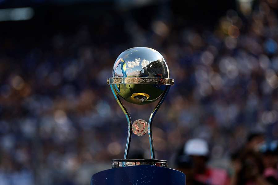 Copa Sul-Americana chega ao mata-mata com cinco brasileiros