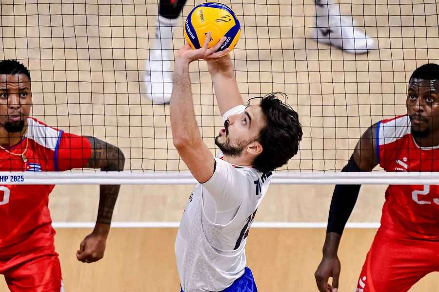 Portugal com estreia positiva