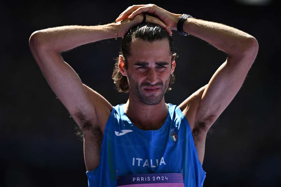 Gianmarco Tamberi won in Tokio de gouden medaille en kwalificeerde zich met 2,24 meter