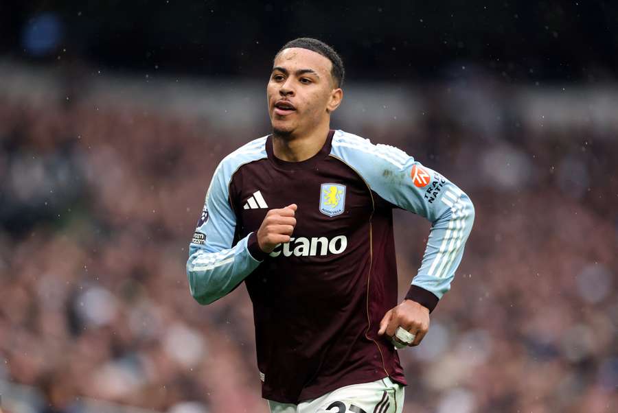 Rogers celebrates scoring against Tottenham