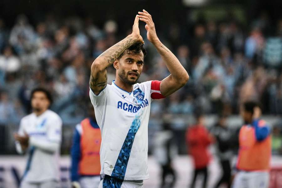 Auxerre captain reaches milestone against Nantes