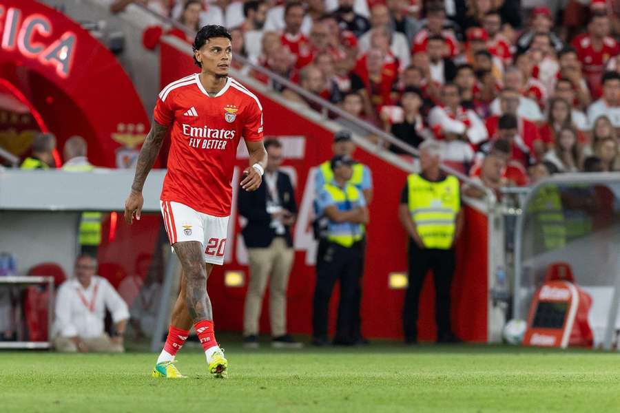 Richard Ríos está avaliado pelo Flashscore em 25,2 milhões de euros Richard Ríos está avaliado pelo Flashscore em 25,2 milhões de euros