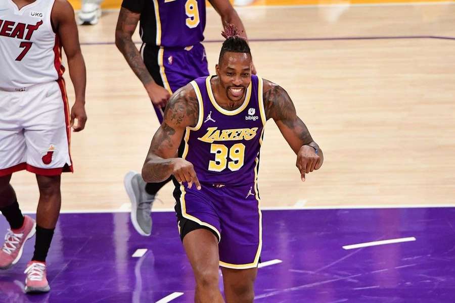 Dwight Howard vai jogar pela primeira vez fora da NBA