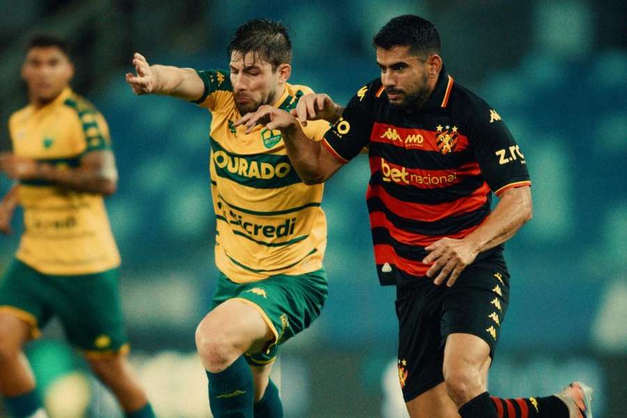 Sport e Cuiabá se enfrentam nesta segunda-feira (27)