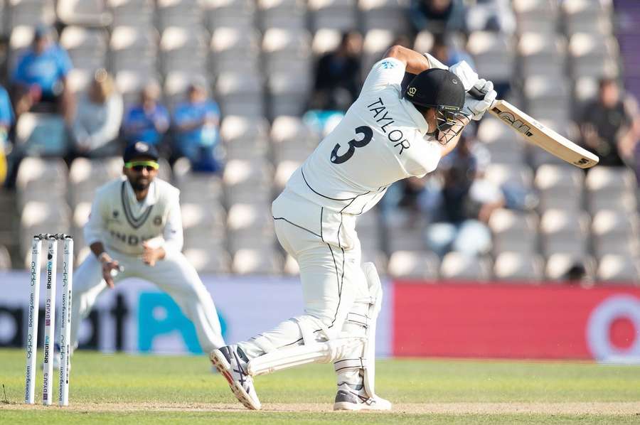 Ross Taylor batting for New Zealand in 2021