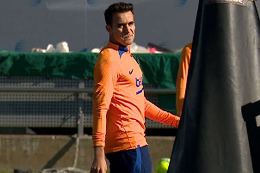 Flick makes Garcia plea to Barcelona management