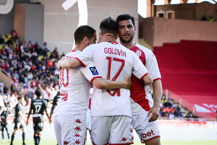 Ben Yedder, Golovin et Volland ont fait le boulot aujourd'hui.