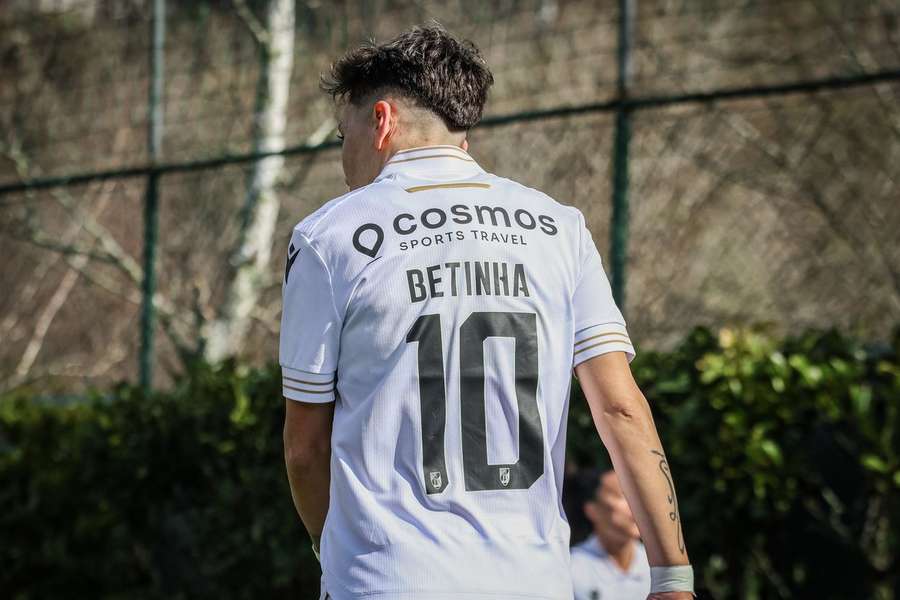 Betinha subiu de divisão no Vitória SC