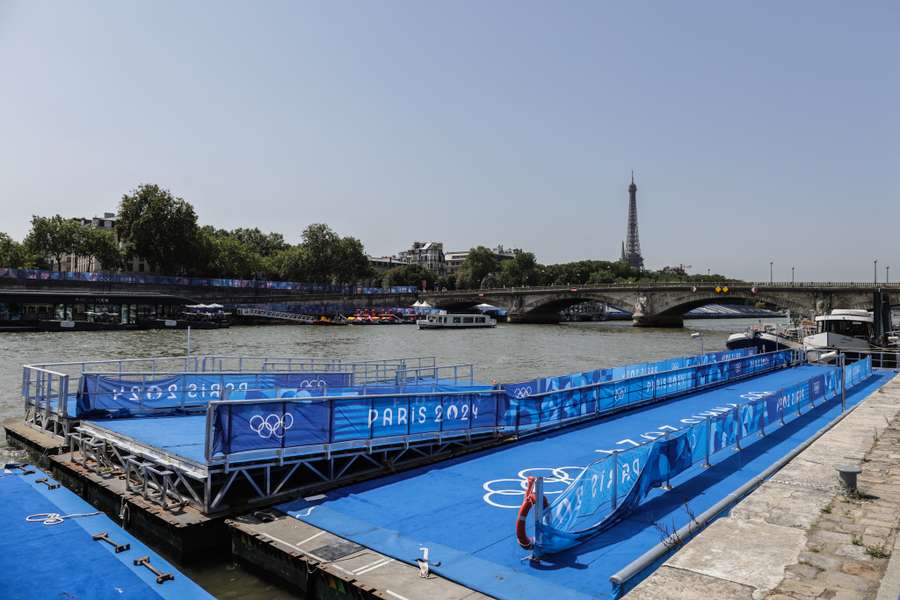 Les triathlètes peuvent entrer en Seine après l'approbation des ...