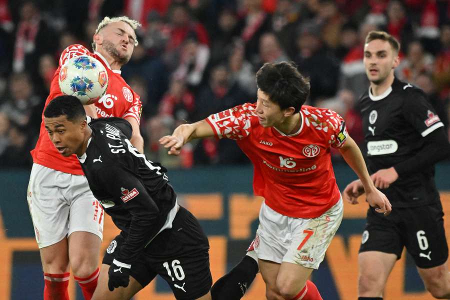 Hektisches Duell zwischen dem FSV und St. Pauli endet mit Nullnummer