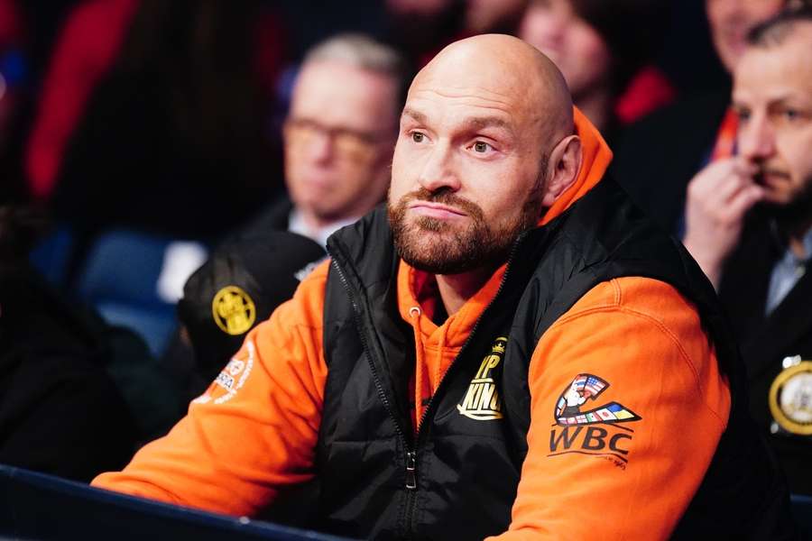 Fury muestra sus condolencias por las víctimas de accidente de coche de Joshua