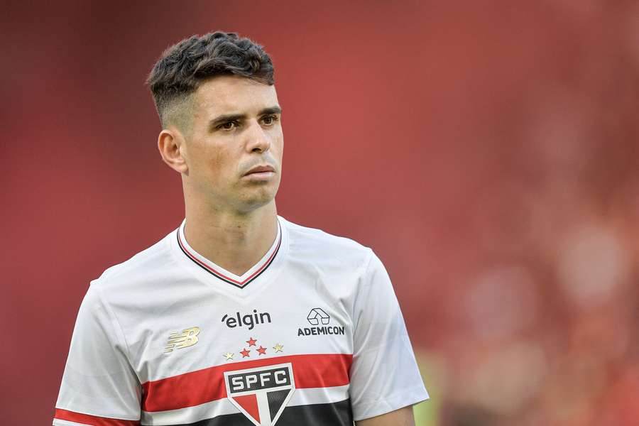 Oscar, internacional brasileiro, acaba a carreira por problemas cardíacos Oscar, internacional brasileiro, acaba a carreira por problemas cardíacos