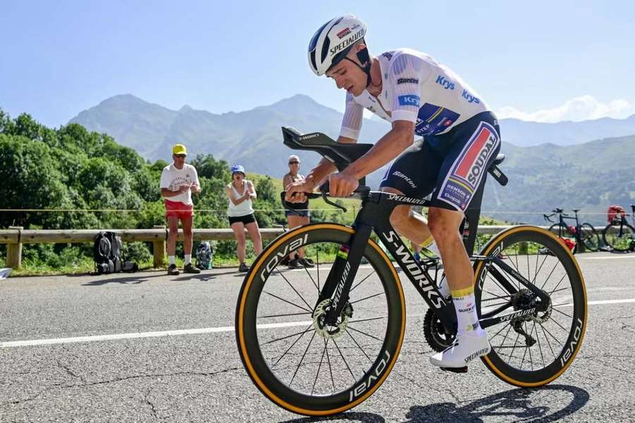 Evenepoel z Tour de France odstúpil.