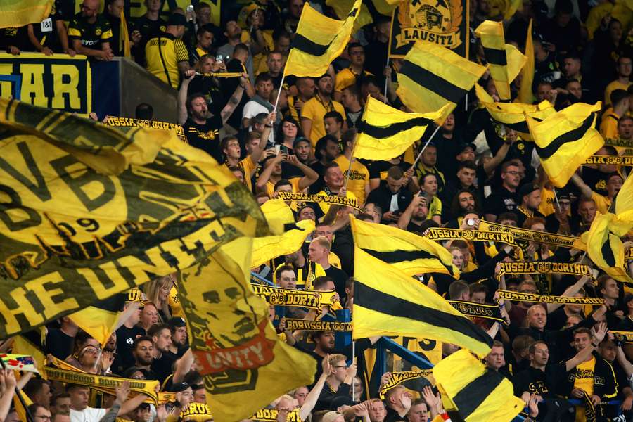 De Dortmund-fans kwamen eerder dit seizoen ook al in grote getalen op Parijs af