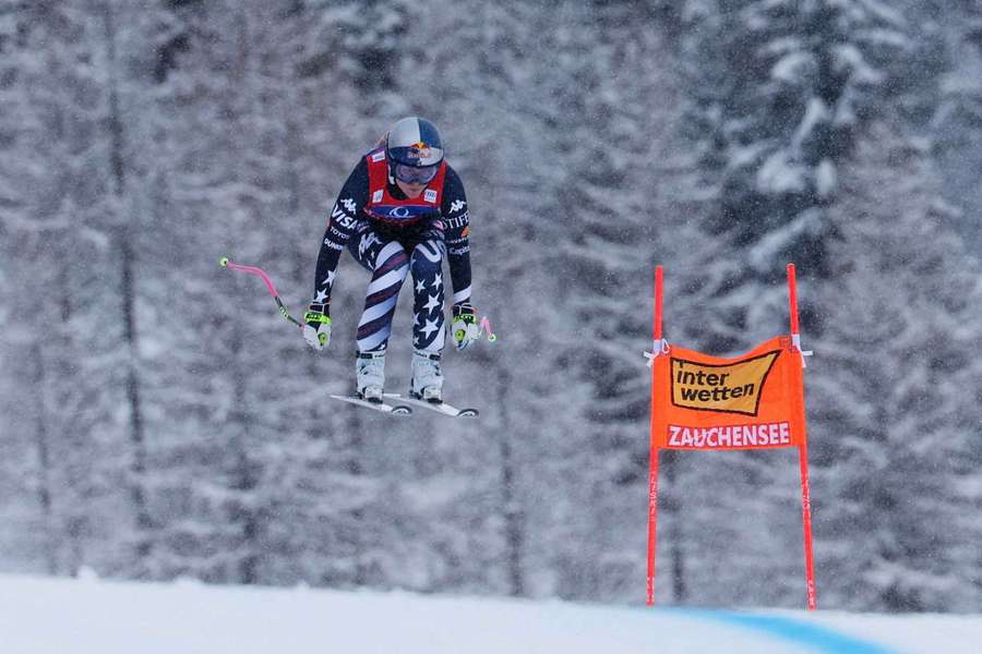 Po upadku Lindsey Vonn przerwano i odwołano zjazd Pucharu Świata w Crans Montanie