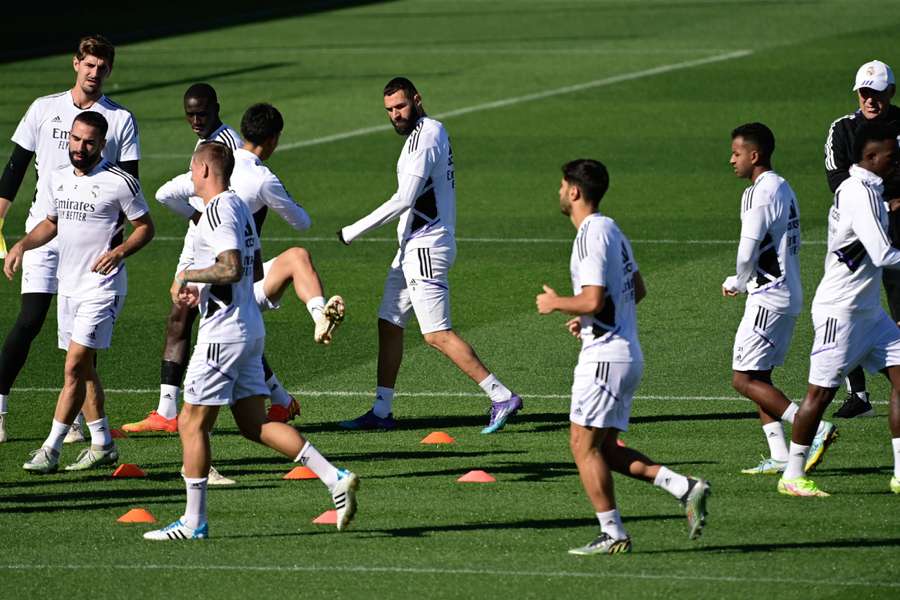 El Real Madrid entrena antes del partido ante CA Osasuna.