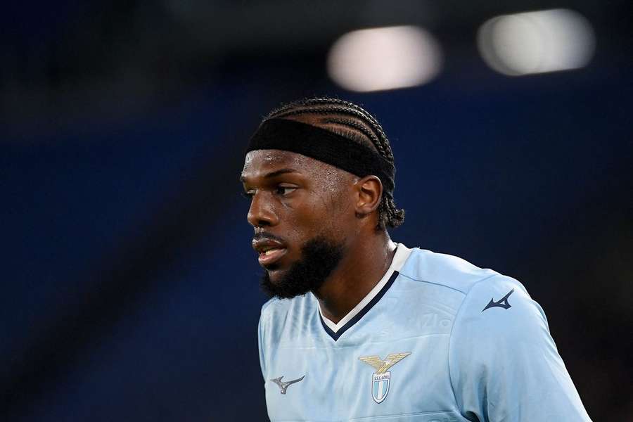 Nuno Tavares continua na Lazio