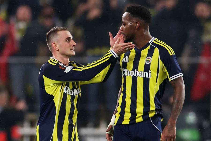 Durán (vpravo) aktuálně hostuje v tureckém Fenerbahce.