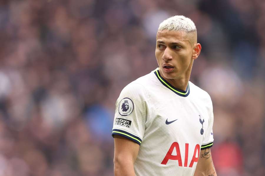 O Pombo foi titular nos dois últimos jogos dos Spurs