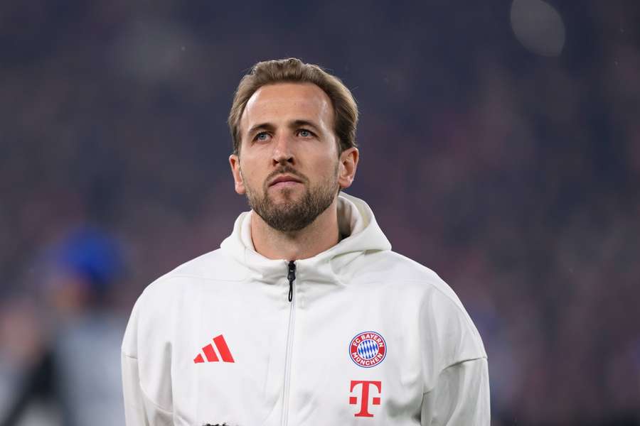 Harry Kane pleads with Bayern Munich to not "panic" after crushing loss to Arsenal Harry Kane pleads with Bayern Munich to not "panic" after crushing loss to Arsenal